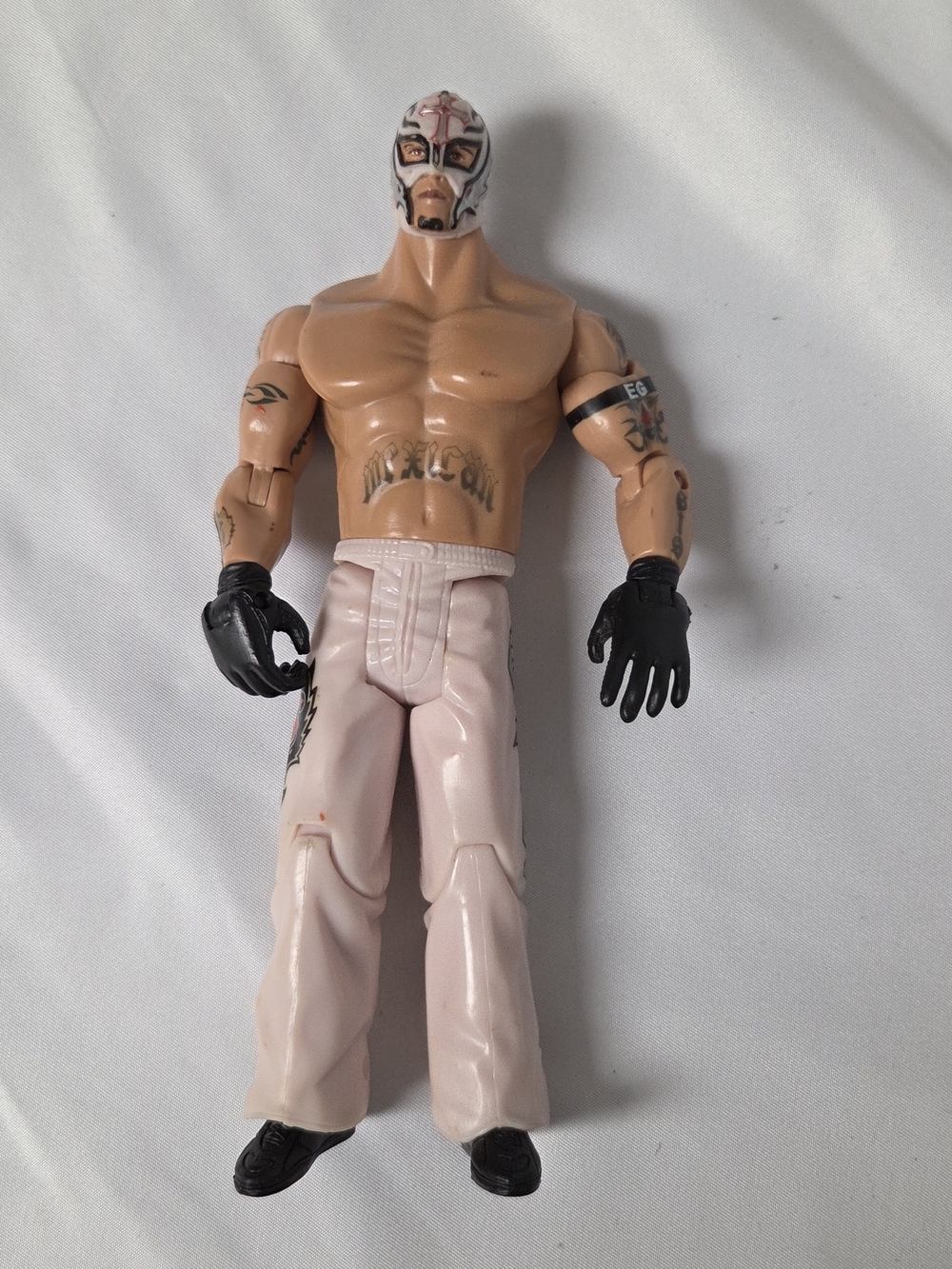 Rey Mysterio 2005 Jakks Pacific WWE 7" Wrestling Action Figure Pink